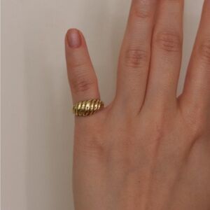 10k solid gold bombe pinky ring
